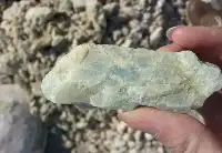 新疆牧民發現一種灰石頭，專家看後失色，警告當地牧民千萬別碰