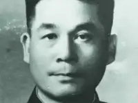 新中國成立後，特工紛紛歸隊，但此人繼續潜伏了19年