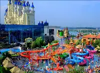 遼寧一個超級遊樂園，占地700萬平方米，號稱東北版迪士尼樂園