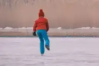 北京冬奧臨近銀川市民青睞冰上運動