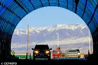 新疆哈密：東天山特長隧道月底通車