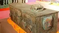 雲南農民挖出一口銅棺，考古隊長連夜申請保護，上級：直接熔化