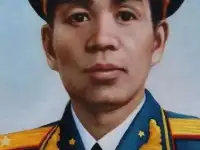 丁盛擔任新疆軍區副司令時，進京彙報工作被綁架，周總理及時救援