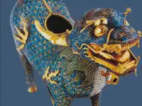 兩名蒙面人潜入法國楓丹白露博物館，6分鐘盜走15件中國奇珍異寶