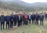 西藏3歲兒童失聯36小時後安全現身陡峭山頂，疑被豹子叼走