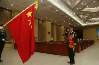 紮根邊疆立功業，重整行裝再出發！新疆軍區首次舉行大校軍官退役儀式